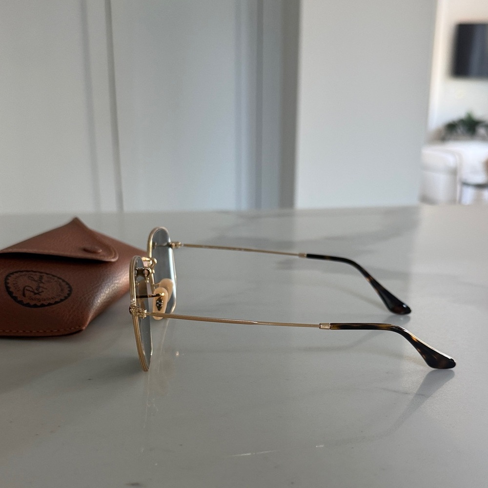Ray-Ban Gold Frame Sunglasses with Green Lenses - Picture 2 of 6